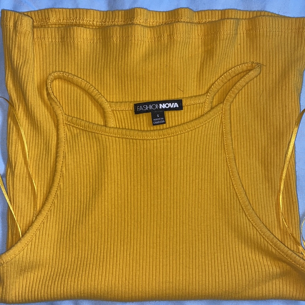 FASHION NOVA TANK TOP - Picture 3 of 4